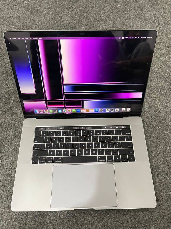 MacBook pro 2017 4