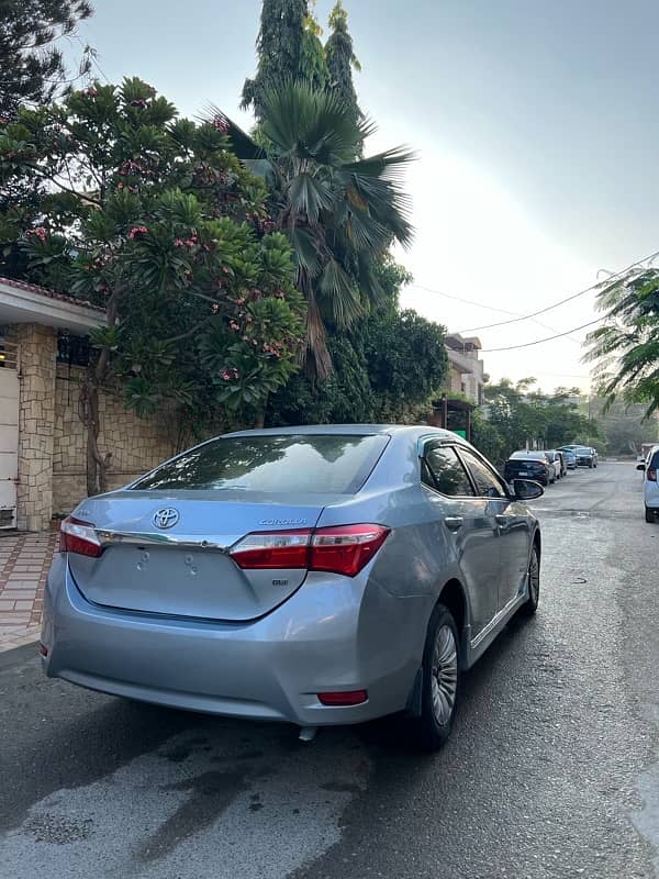 Toyota Corolla GLI 2015 6