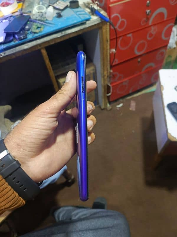 REDMI 9 4+64 GB ALL OK FINGER WORKING 2