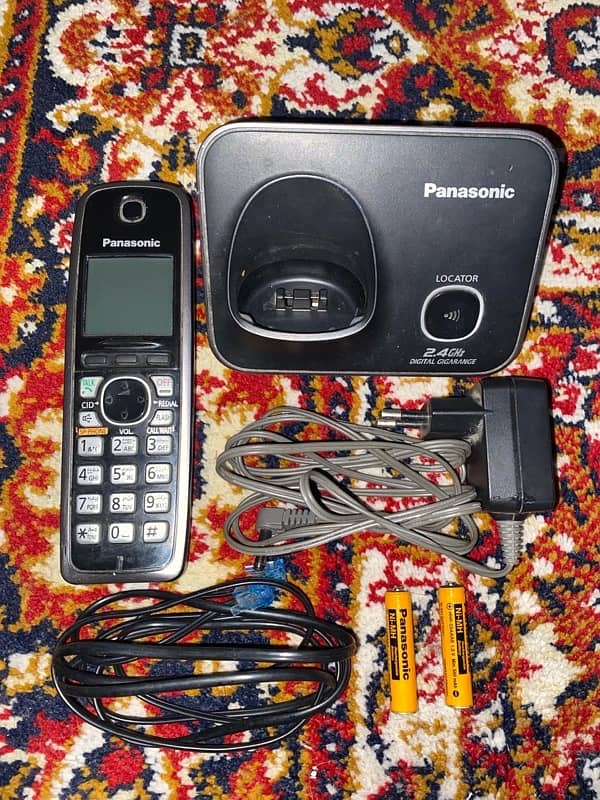 Panasonic Digital Cordless Phone. 2