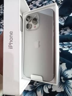 iphone 15 Pro max 256GB Natural Titanium