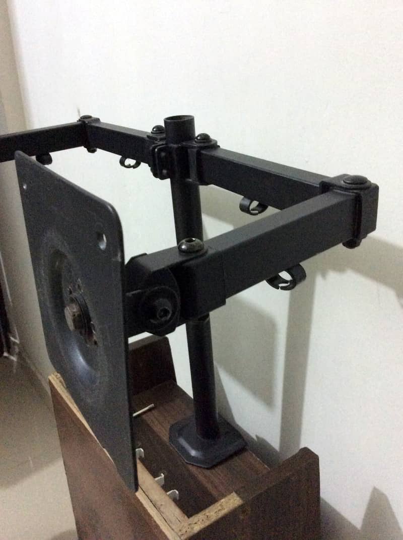 Dual LCD mount for office 1