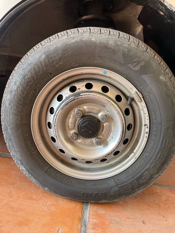 Rim 12 inch and tyre 3