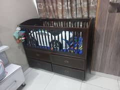 baby cot