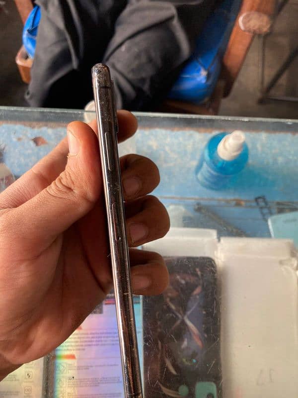 I phone xs max for sale 256 gb non pta all ok 3