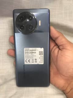 Tecno spark 20 pro+