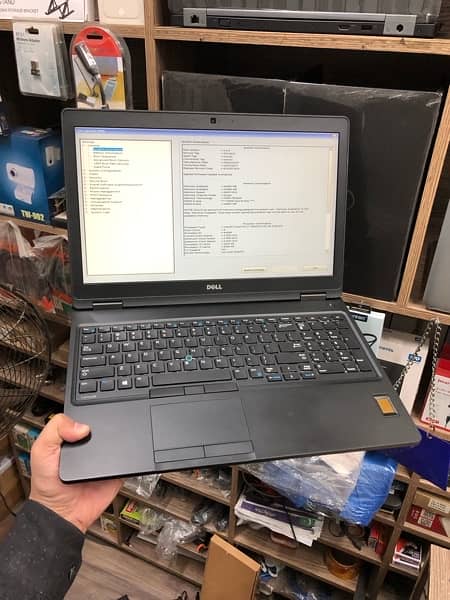 Dell Latitude 5580 | Core i7-7820HQ | 16GB 256GB | 2GB 6