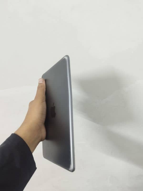 ipad air 1 exchange possible with iphone 6 PTA or iphone 7 PTA approve 2