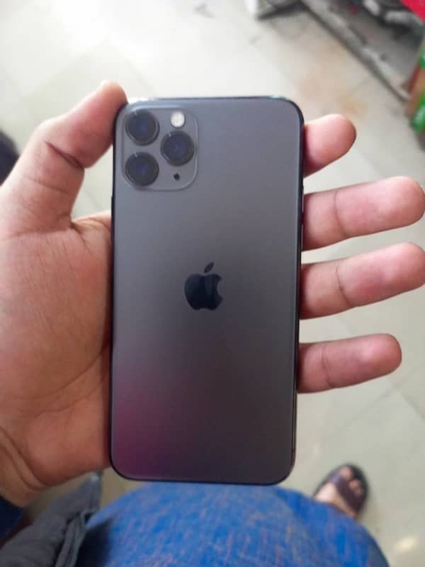 I PHONE 11 PRO 0