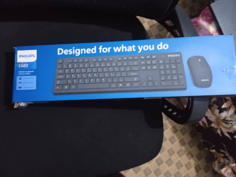 PHILIPS C602 WIRELESS KEYBOARD AND MOUSE COMBO 1