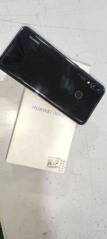 Huawei nova 3  4/128 with box charger 10/10 one hand used 0