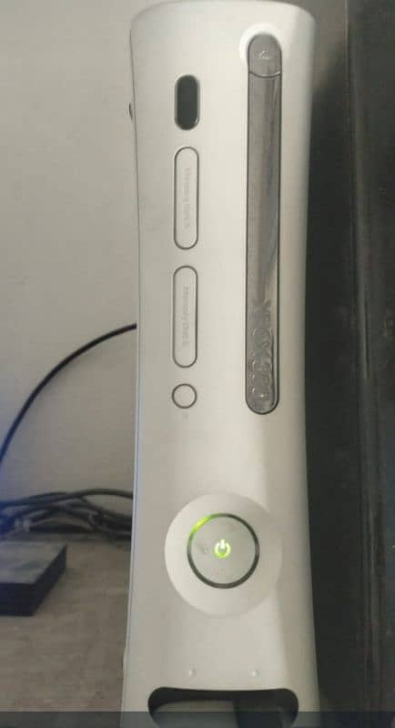 XBOX 360 FAT JAIL BREAK WITH 1 WIRED AND ONE WIRELESS CONTROLLER 8