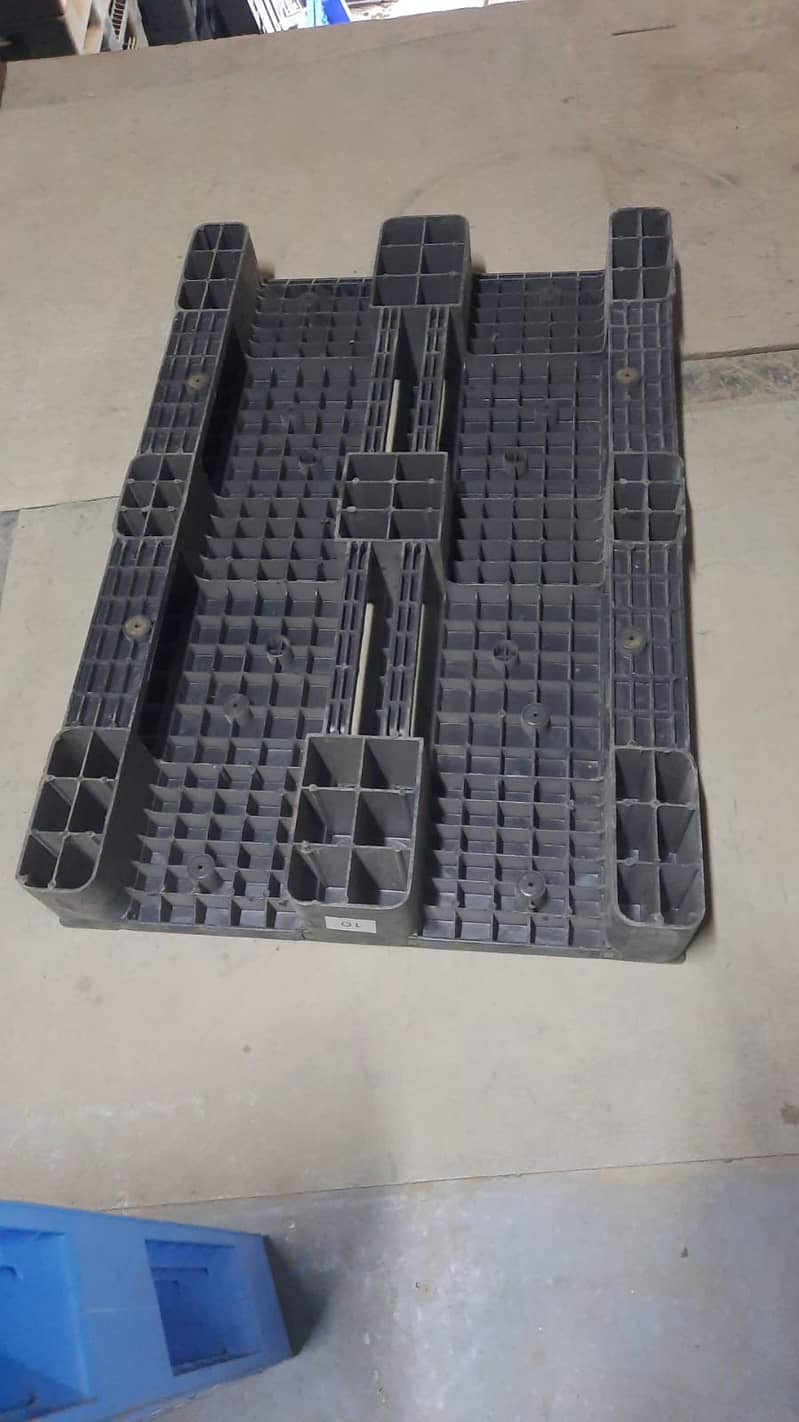 Storage Plastic Pallets | New & used pallet | Warehouse pallets 8