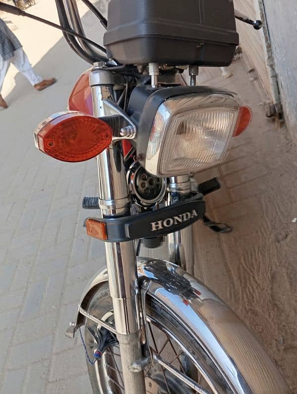 Honda 125 6