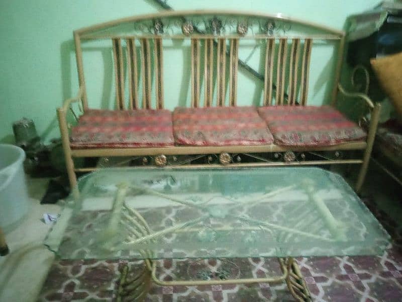 Iron 7 seater sofa set with table 0