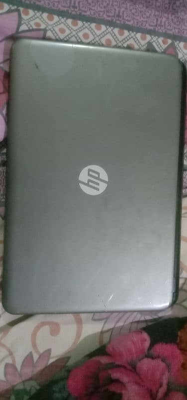 HP laptop hai Core I3 4th generation 8gb ram rom 160g 0