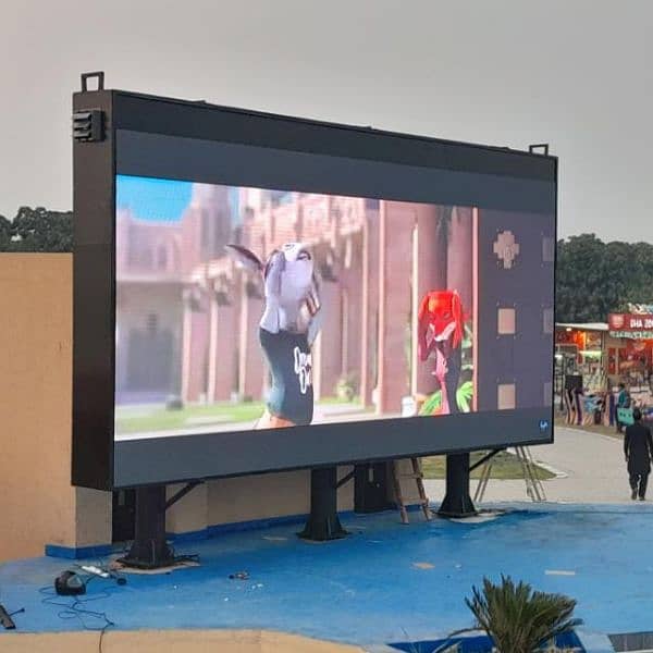 SMD LED SCREEN/ BILL BOARDS / POLE STREAMERS/ RENTAL SCREN 18