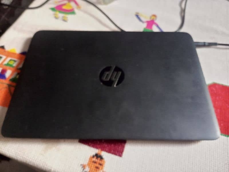 hp,cori5,4th g,4gb/320gb, Bluetooth, original charger,light weight 1