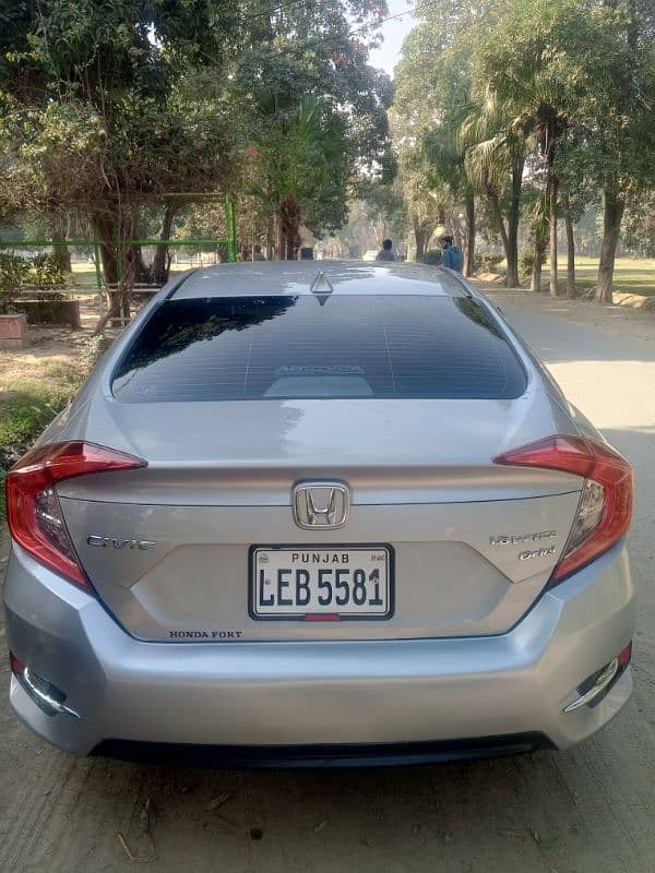 Honda Civic Oriel 2019 3