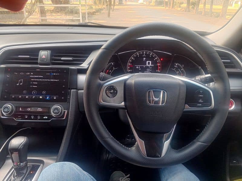 Honda Civic Oriel 2019 18