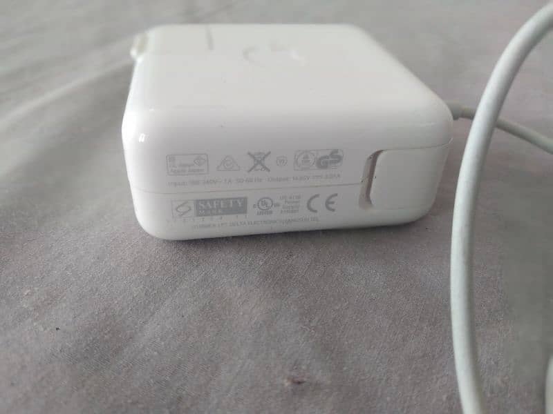 Apple Original 45-W Magsafe 2 1