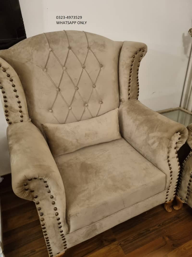 1 SREATER 2 PICS SOFA FOR SALE 5