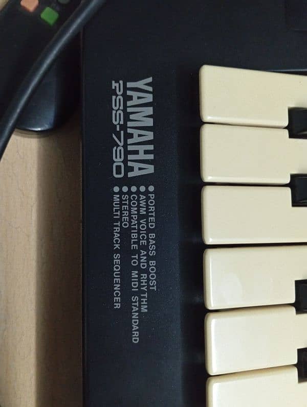 YAMAHA PSS-790 5