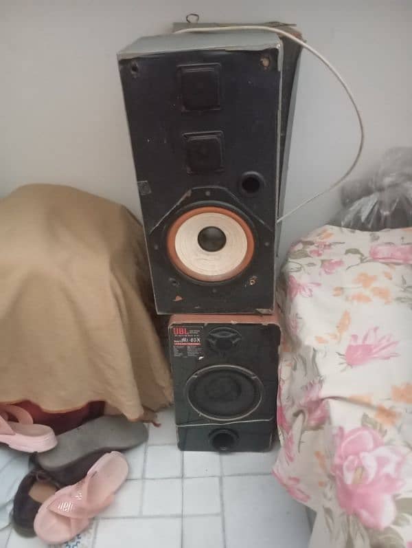 subwoofer and amplifier 5