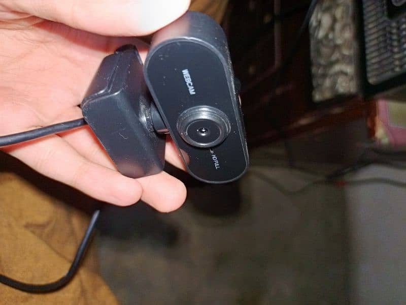 WEBCAM FOR SALE BUILT IN MIC 3