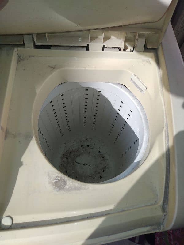 Waves washing machine used 1