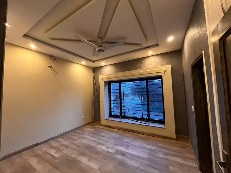 The Spacious House Triple Story Basement Luxury Interior House 6 Bedroom Available For Sale At Investor Rate In Sector F8-1 Bahria Town Phase 8 Rawalpindi Islamabad 11