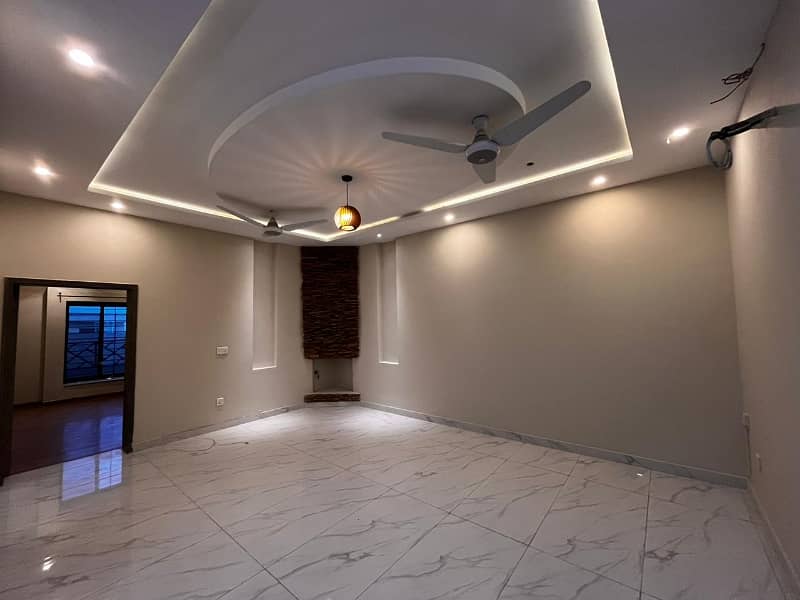 The Spacious House Triple Story Basement Luxury Interior House 6 Bedroom Available For Sale At Investor Rate In Sector F8-1 Bahria Town Phase 8 Rawalpindi Islamabad 21