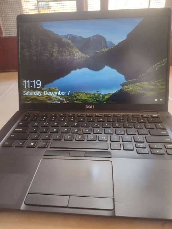 Dell Latitude 5400 8/500gb 8th gen(with bag and charger) 0