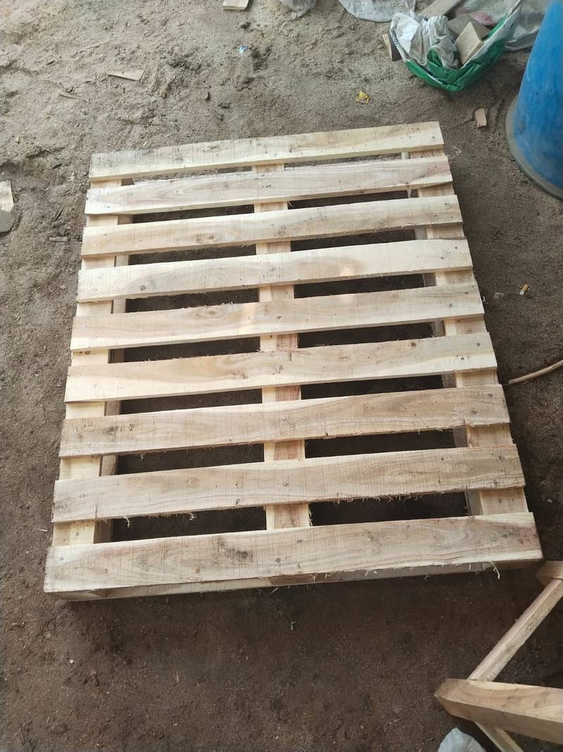 Pallets | New & used pallets | Industrial Storage Pallet stock 14