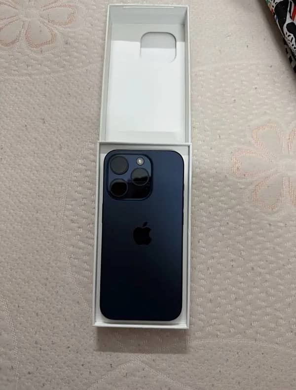 iPhone 15 pro 128gb Factory Unlocked NON PTA, Sim Working LLA 10/10 2