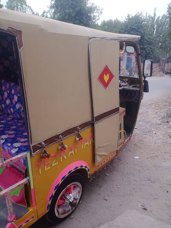 Tez Raftar Rikshaw 8