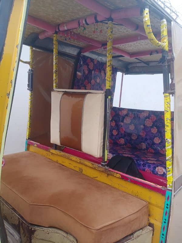 Tez Raftar Rikshaw 10