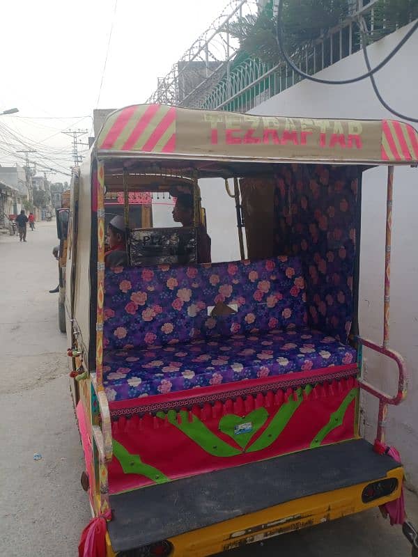 Tez Raftar Rikshaw 13