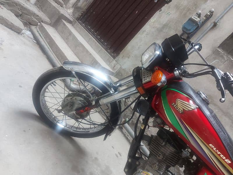 Honda CG125 2012 Model 4