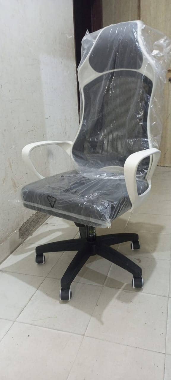 Executive Revolving chairs/office chairs/mesh chairs/high back chairs 0