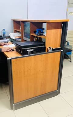 interwood Front Desk urgent for sale