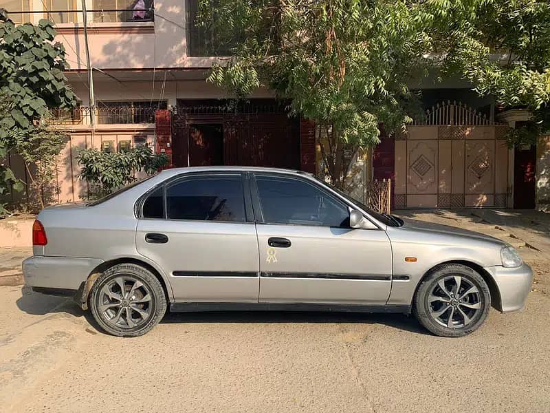 Honda Civic 2000 Automatic 4