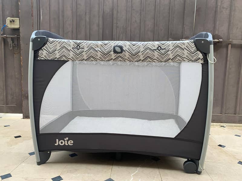 Joil - Commuter Change and Snooze Travel Cot 2