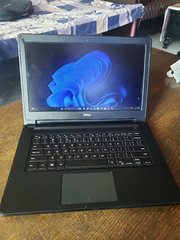 Dell Inspiron 15-3567 i7  7 Gen 8 GB RAM 0