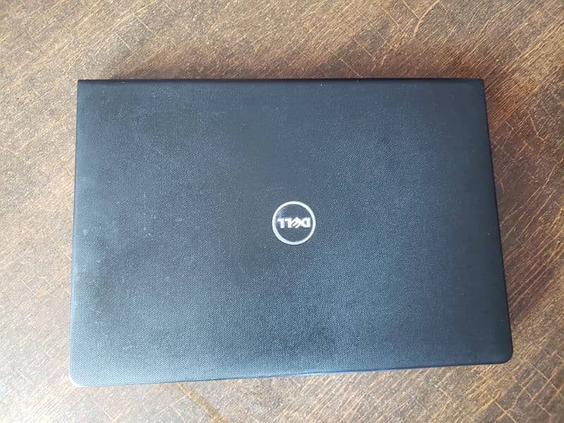 Dell Inspiron 15-3567 i7  7 Gen 8 GB RAM 1