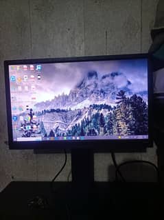 22 inch LCD