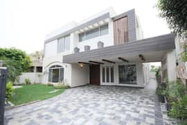 1 Kanal Most Elegant Slightly Used Modern Design House For Sale In DHA Phase 5 Lahore. Near to park/Jalalsons