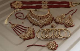 Complete premium quality barat bridal jewellery set.