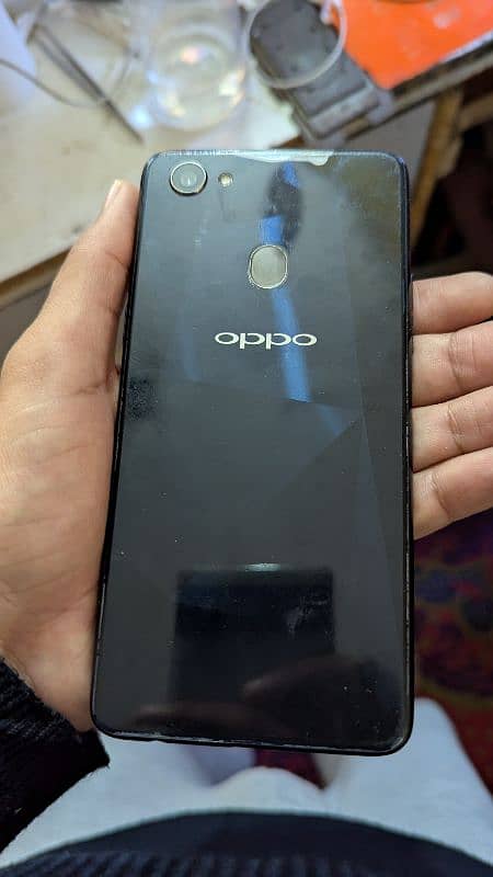 oppo F7 1