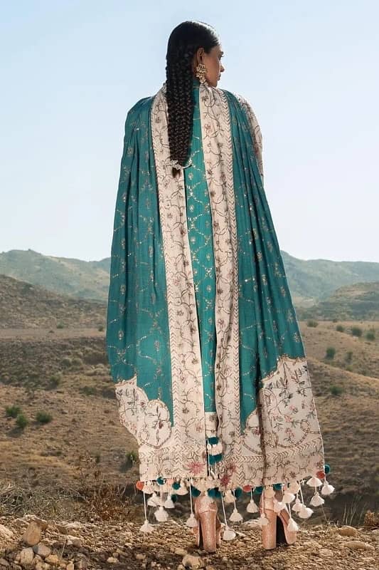 Sana Safinaz Winter Collection 2